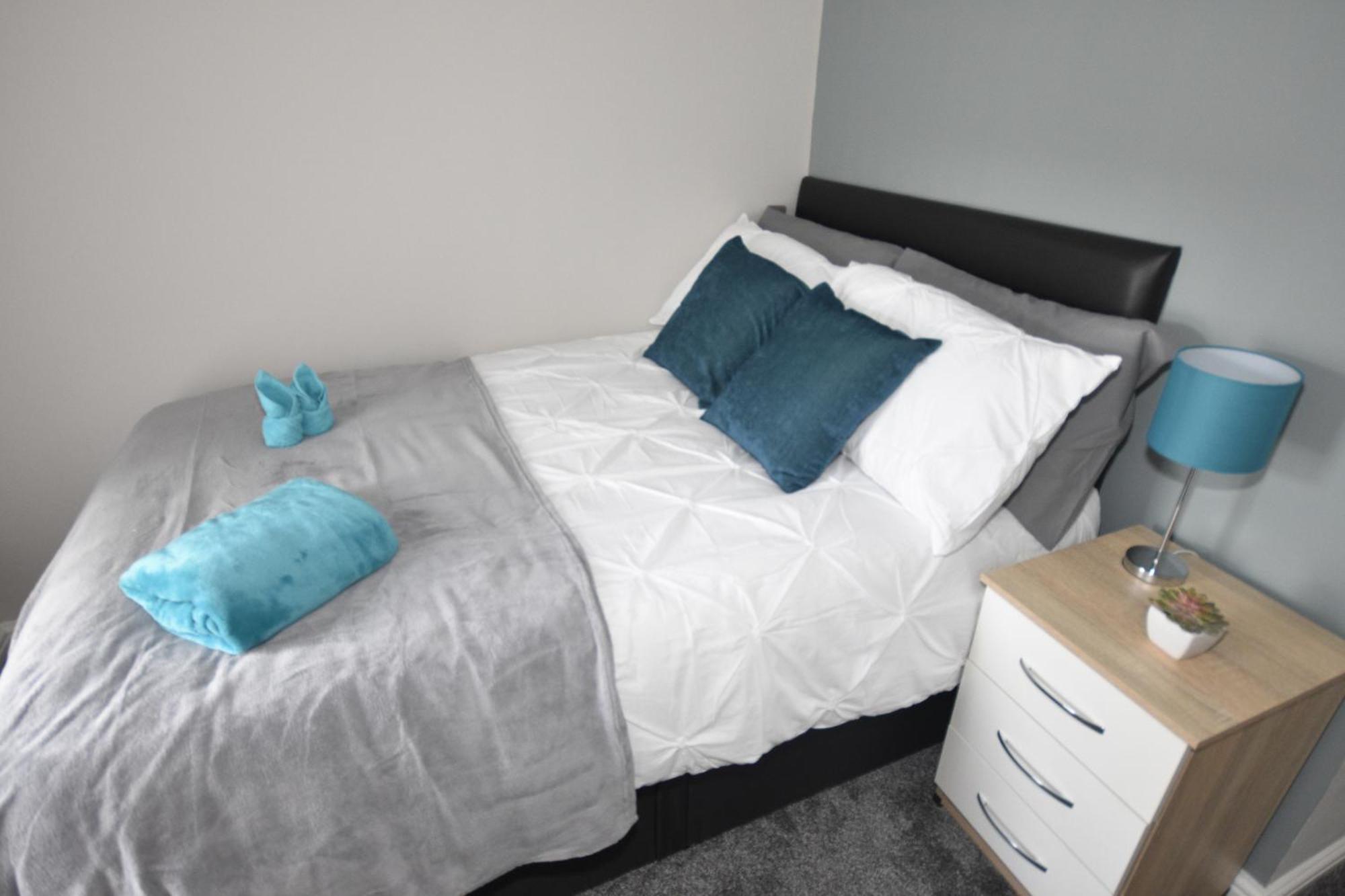 Отель Townhouse @ Penkhull New Road Stoke Экстерьер фото
